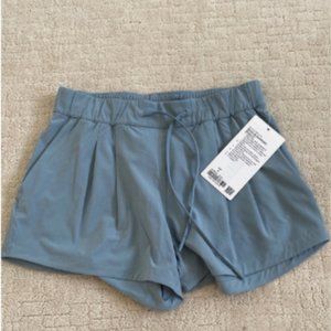 Lululemon Stroll at Sundown Shorts